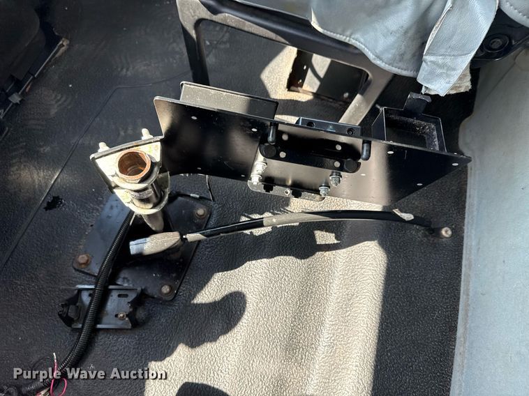 image for item EG5850 2006 International 4300 utility / service truck