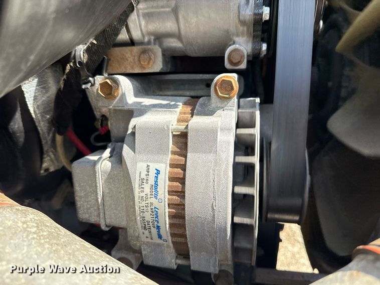 image for item EG5850 2006 International 4300 utility / service truck