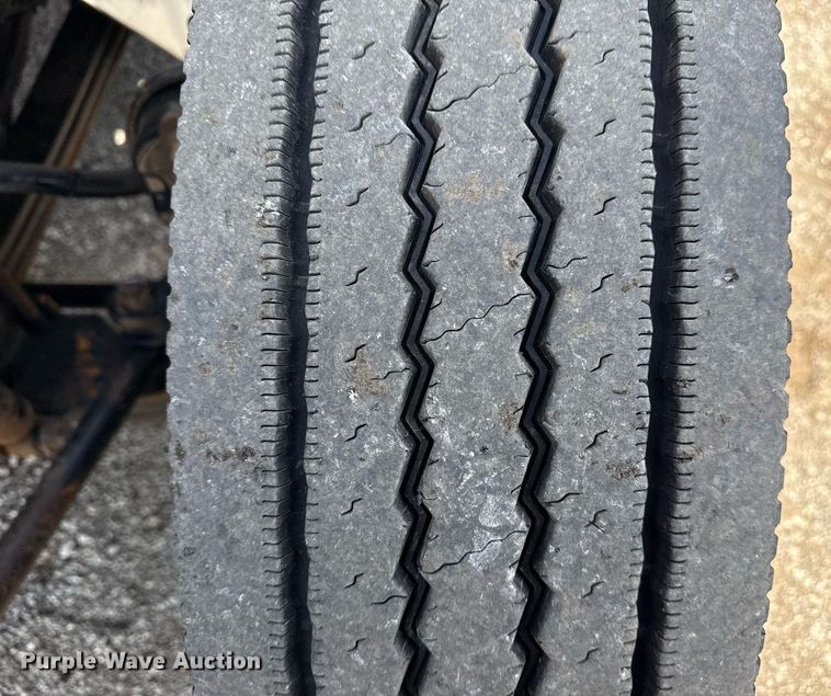 image for item EG5850 2006 International 4300 utility / service truck