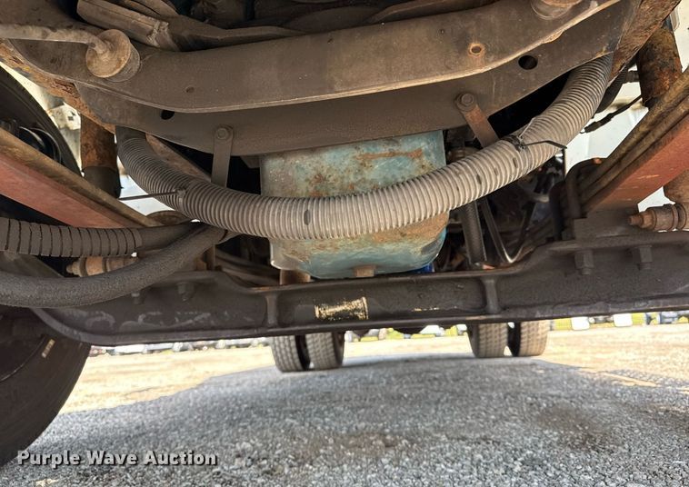 image for item EG5850 2006 International 4300 utility / service truck