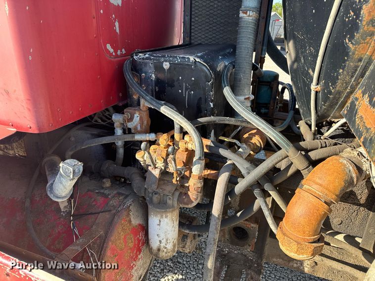 image for item EG6447 1987 Kenworth T660 tank truck