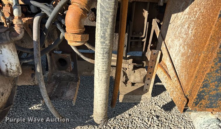 image for item EG6447 1987 Kenworth T660 tank truck