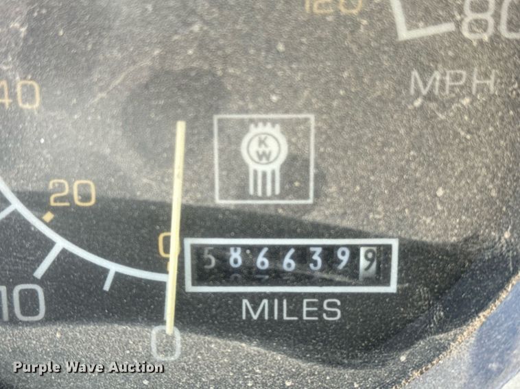 image for item EG6447 1987 Kenworth T660 tank truck