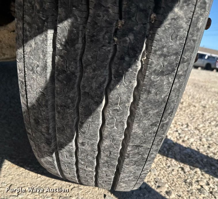 image for item EG6447 1987 Kenworth T660 tank truck