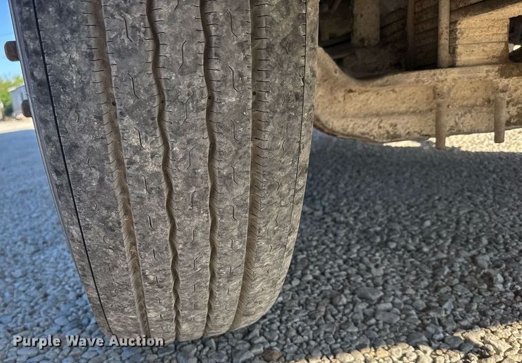 image for item EG6447 1987 Kenworth T660 tank truck