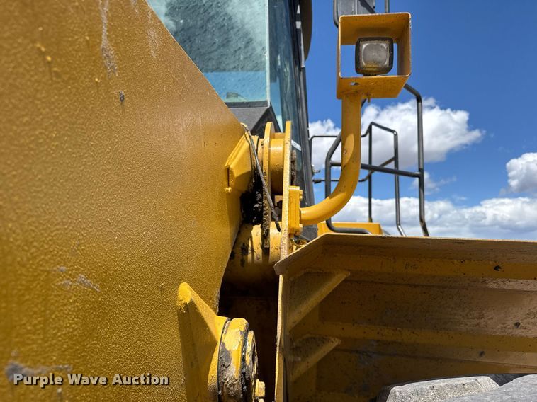 image for item EG6459 2005 Caterpillar 980H wheel loader