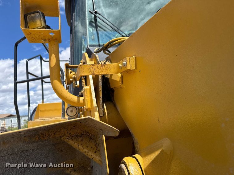 image for item EG6459 2005 Caterpillar 980H wheel loader