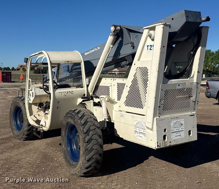 image for item EG6461 Terex TH842C telehandler