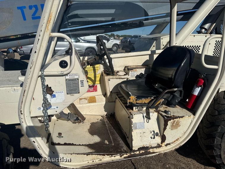 image for item EG6461 Terex TH842C telehandler