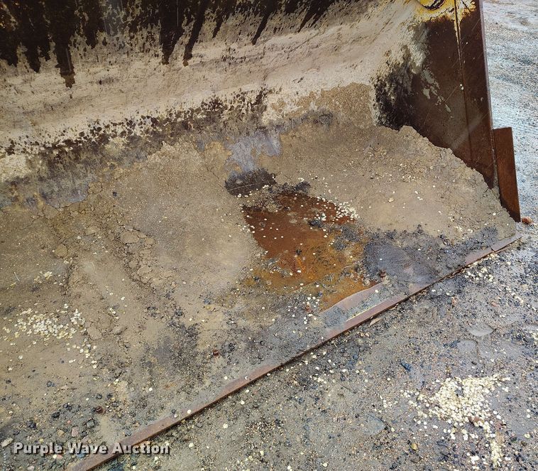 image for item EH0310 2015 John Deere 624K wheel loader