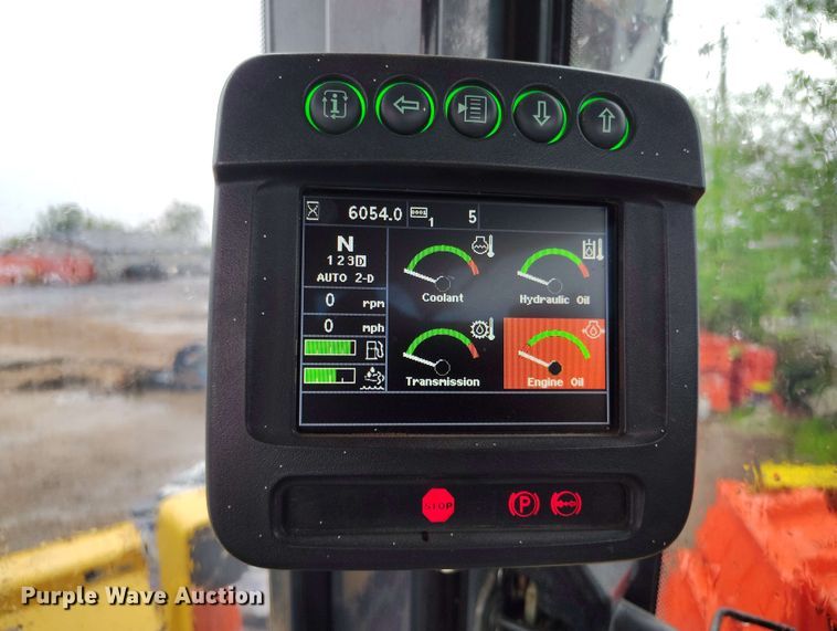 image for item EH0310 2015 John Deere 624K wheel loader