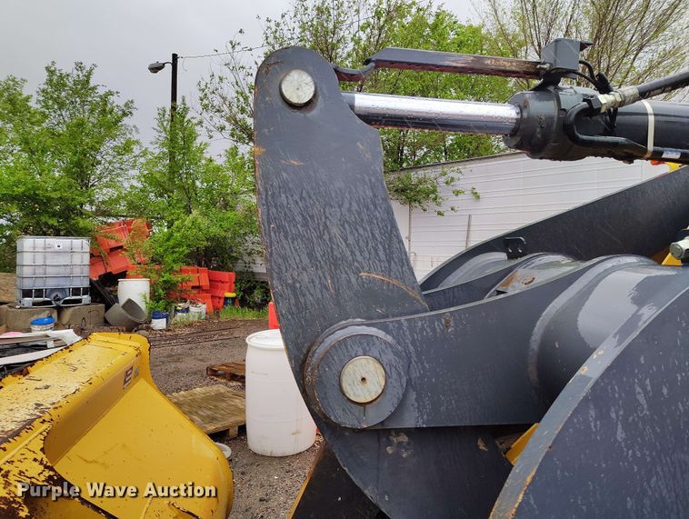 image for item EH0310 2015 John Deere 624K wheel loader