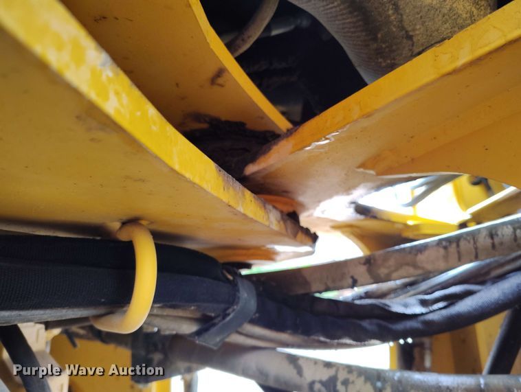 image for item EH0310 2015 John Deere 624K wheel loader