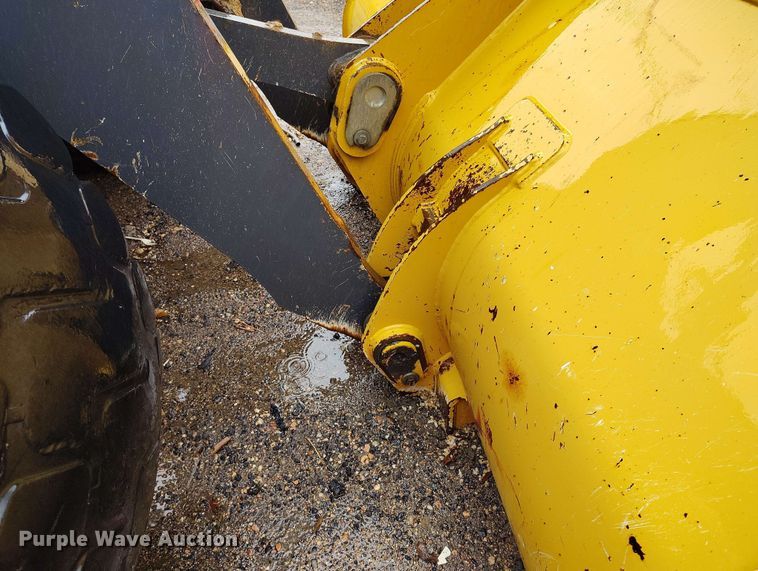 image for item EH0310 2015 John Deere 624K wheel loader