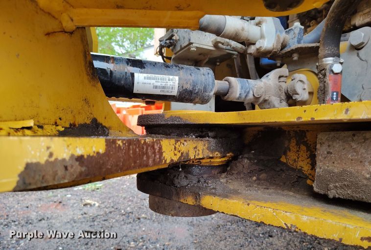 image for item EH0310 2015 John Deere 624K wheel loader