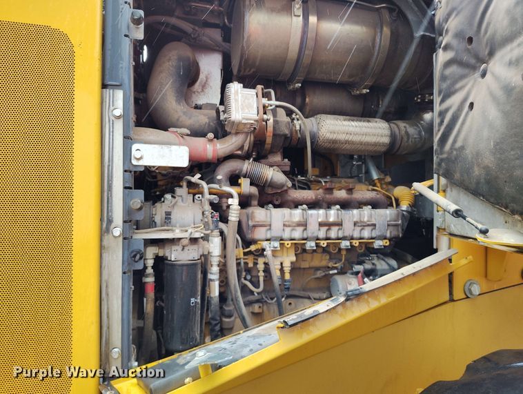 image for item EH0310 2015 John Deere 624K wheel loader