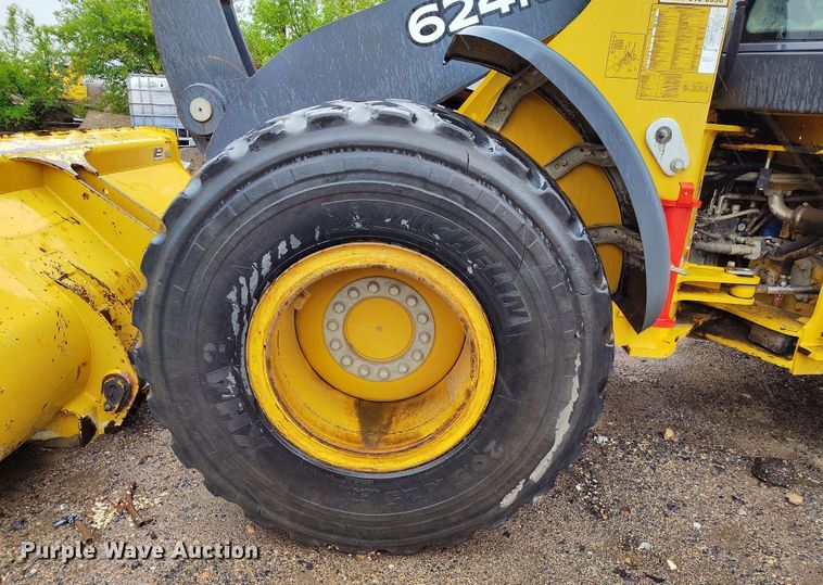 image for item EH0310 2015 John Deere 624K wheel loader