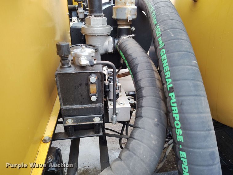 image for item EH0312 2022 Vermeer VX75-800 vacuum excavator