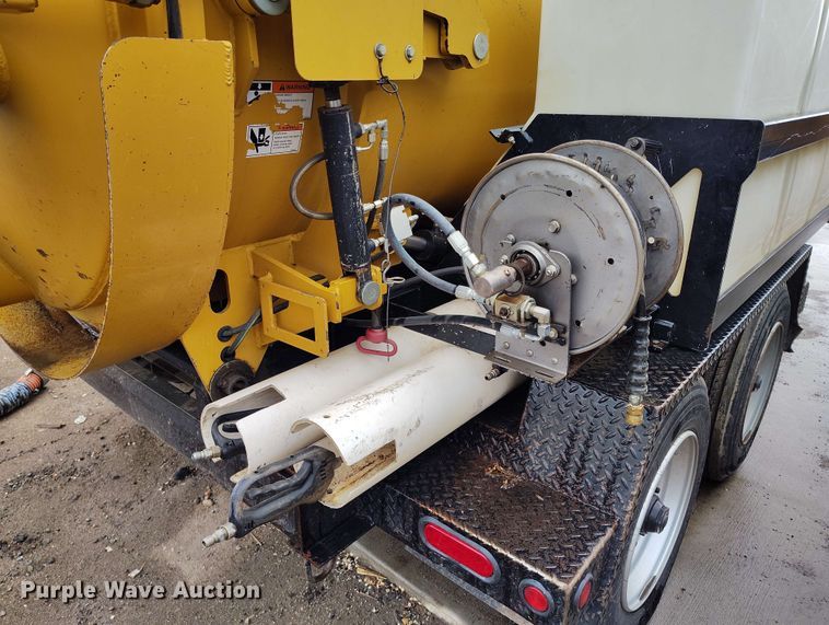 image for item EH0312 2022 Vermeer VX75-800 vacuum excavator