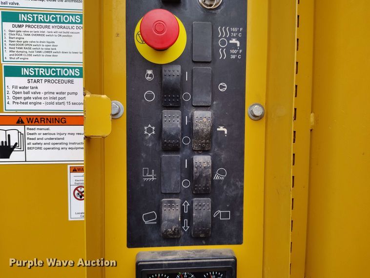 image for item EH0312 2022 Vermeer VX75-800 vacuum excavator