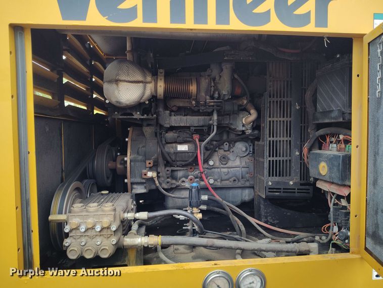 image for item EH0312 2022 Vermeer VX75-800 vacuum excavator