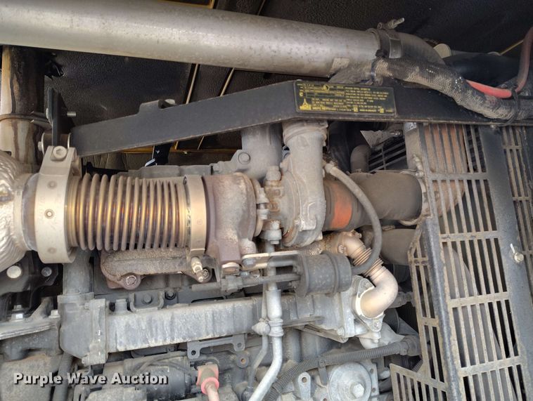 image for item EH0312 2022 Vermeer VX75-800 vacuum excavator