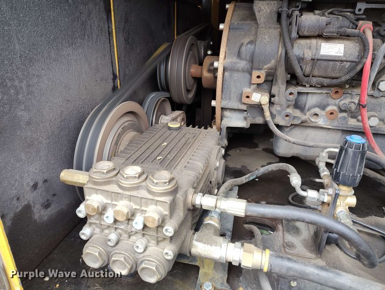 image for item EH0312 2022 Vermeer VX75-800 vacuum excavator