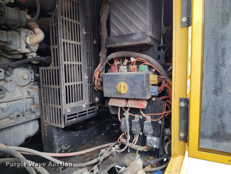 image for item EH0312 2022 Vermeer VX75-800 vacuum excavator