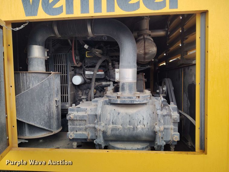 image for item EH0312 2022 Vermeer VX75-800 vacuum excavator