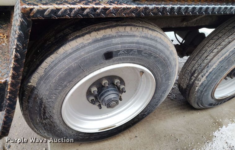 image for item EH0312 2022 Vermeer VX75-800 vacuum excavator