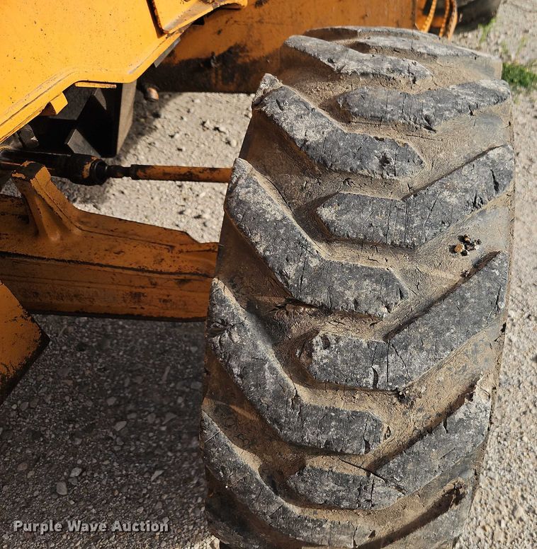 image for item EJ0039 2001 Case 580 Super M backhoe