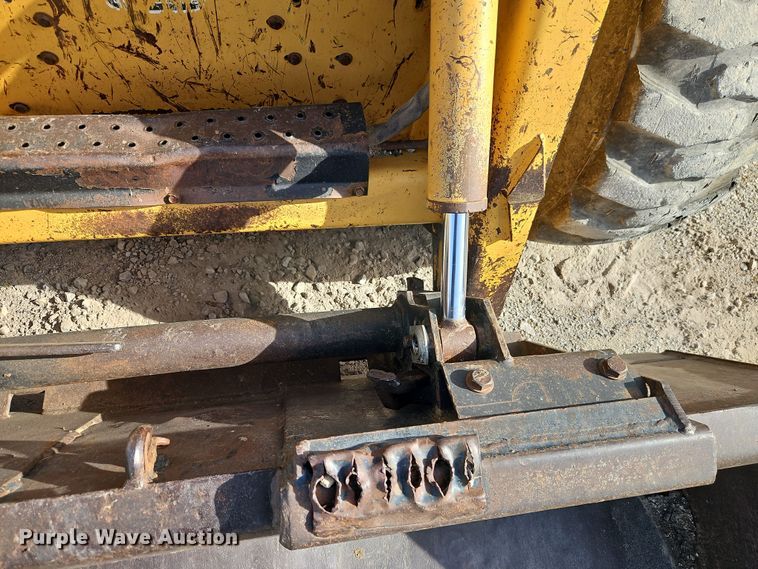 image for item EJ0041 1997 John Deere 7775 skid steer loader