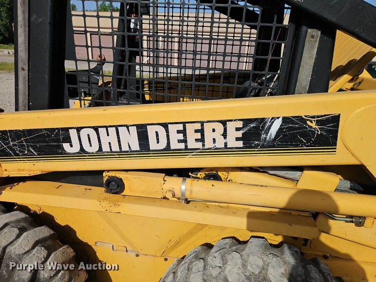 image for item EJ0041 1997 John Deere 7775 skid steer loader