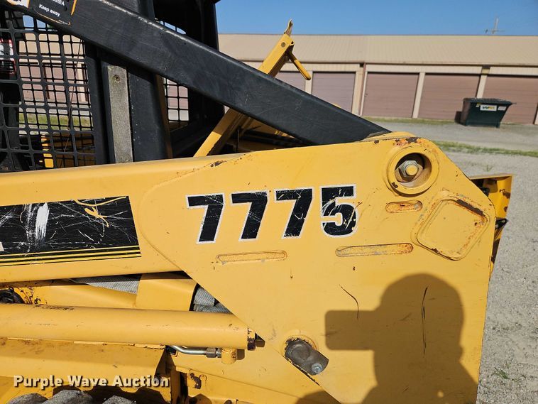 image for item EJ0041 1997 John Deere 7775 skid steer loader