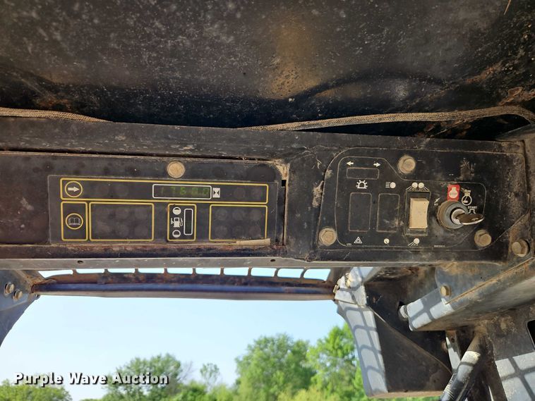 image for item EJ0041 1997 John Deere 7775 skid steer loader