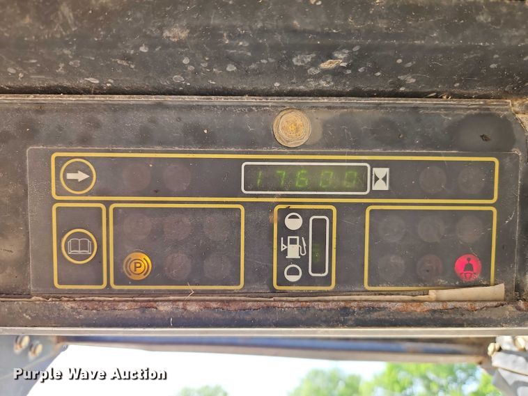 image for item EJ0041 1997 John Deere 7775 skid steer loader