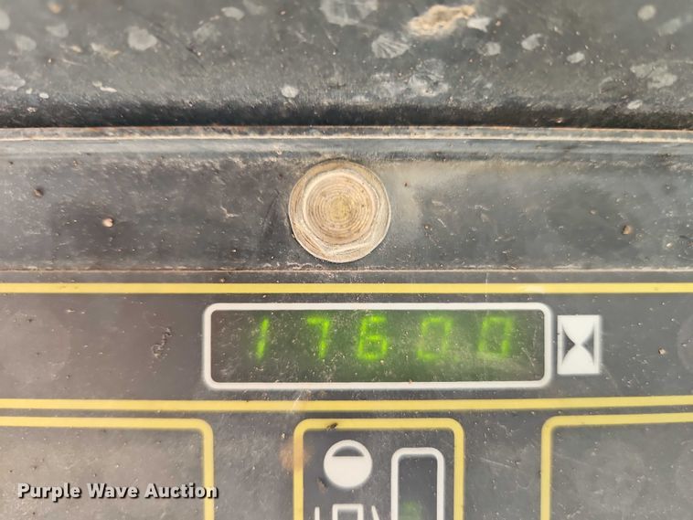 image for item EJ0041 1997 John Deere 7775 skid steer loader