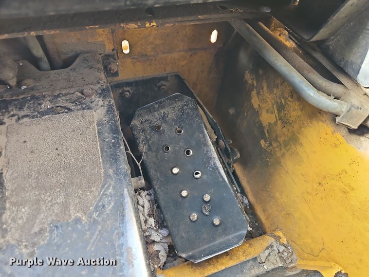 image for item EJ0041 1997 John Deere 7775 skid steer loader