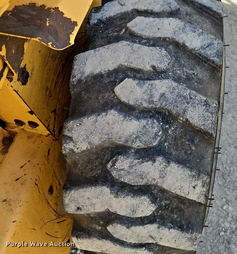 image for item EJ0041 1997 John Deere 7775 skid steer loader