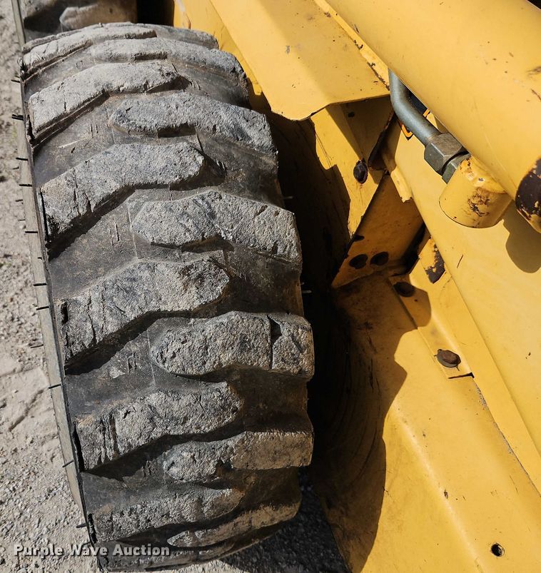 image for item EJ0041 1997 John Deere 7775 skid steer loader