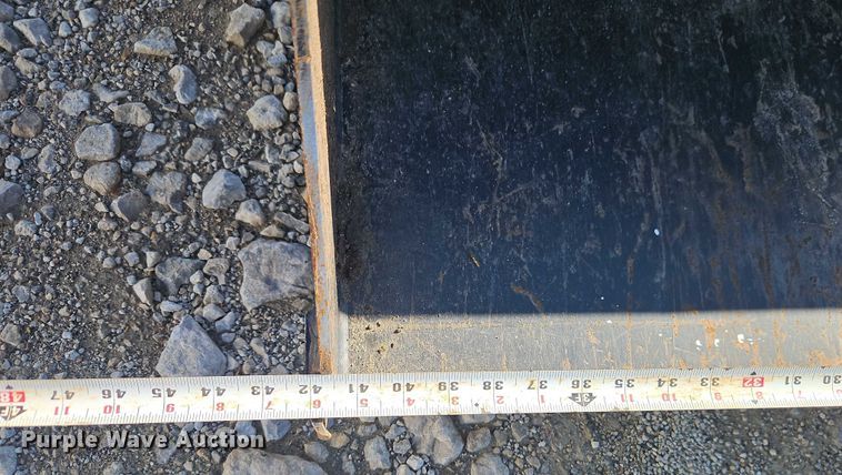 image for item EJ0048 2018 Ditch Witch SK600 compact utility loader