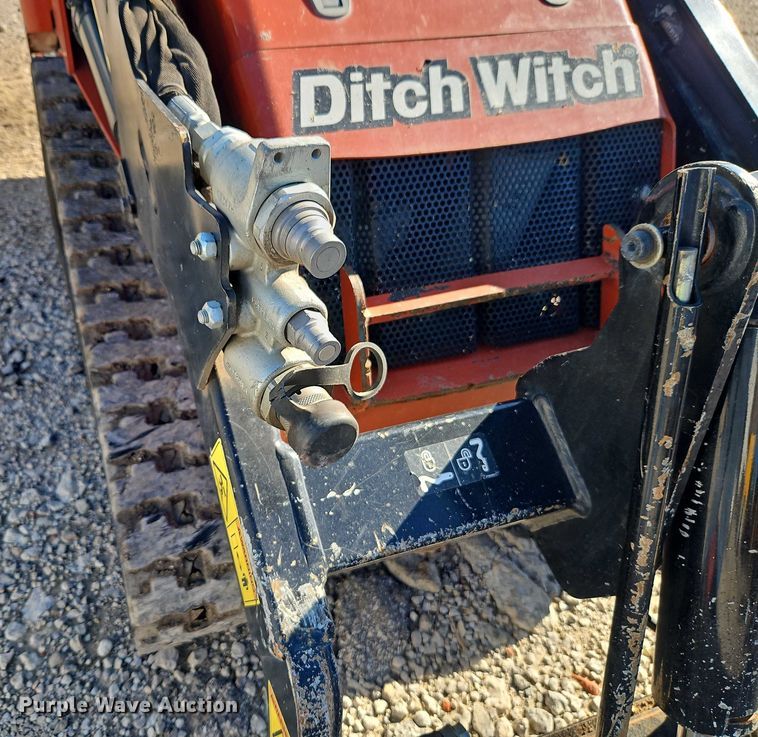 image for item EJ0048 2018 Ditch Witch SK600 compact utility loader