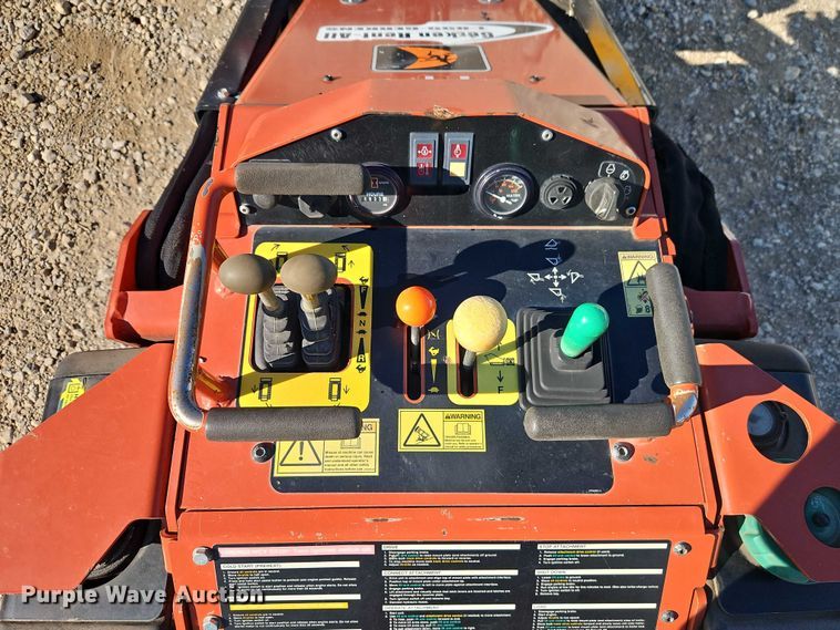 image for item EJ0048 2018 Ditch Witch SK600 compact utility loader