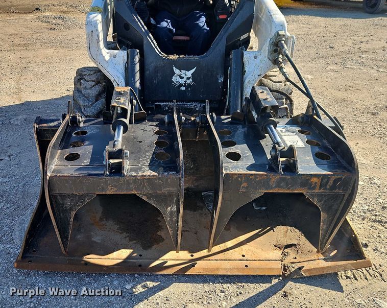 image for item EJ0049 Quick Attach skid steer grapple bucket