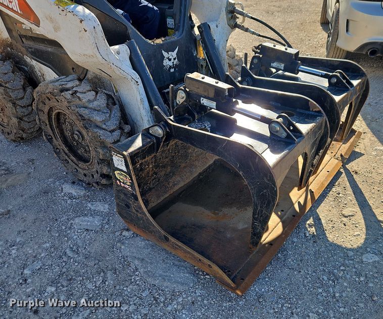 image for item EJ0049 Quick Attach skid steer grapple bucket