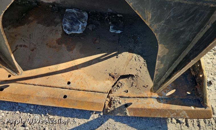 image for item EJ0049 Quick Attach skid steer grapple bucket