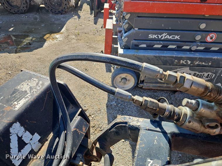 image for item EJ0051 2008 Ditch Witch compact utility loader trencher