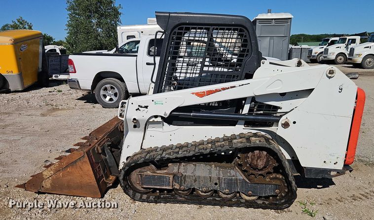 image for item EJ0052 2017 Bobcat T550 tracked skid steer loader