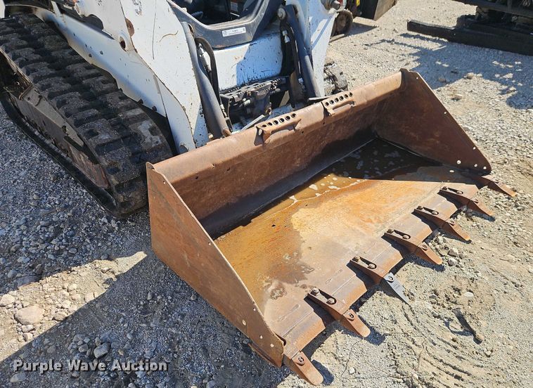 image for item EJ0052 2017 Bobcat T550 tracked skid steer loader