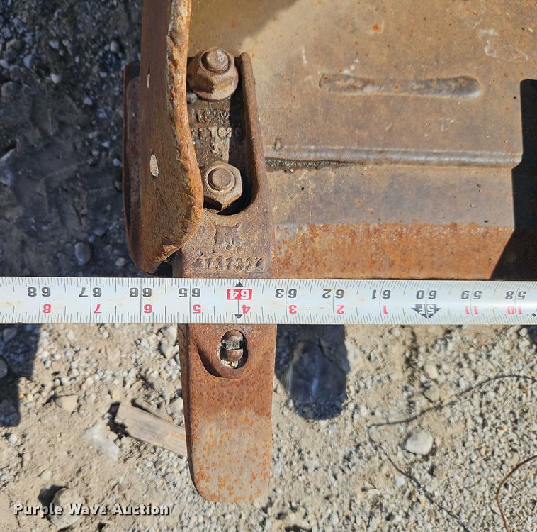 image for item EJ0052 2017 Bobcat T550 tracked skid steer loader